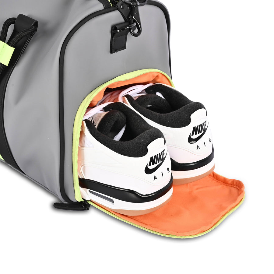 SEPARATE SHOE COMPARTMENT